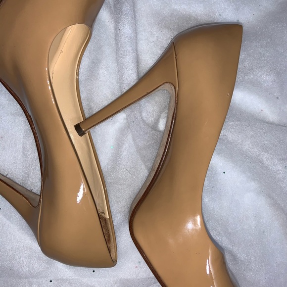 Tan Patent Leather Kate Spade Heels - Picture 4 of 7